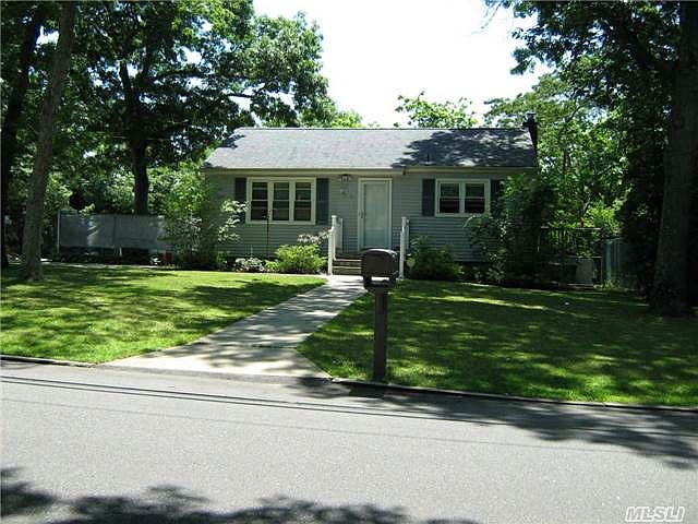 2nd image of 40 Thorne St