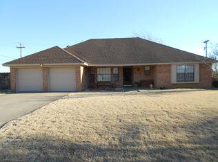 301 Sarasota St, Borger, TX 79007