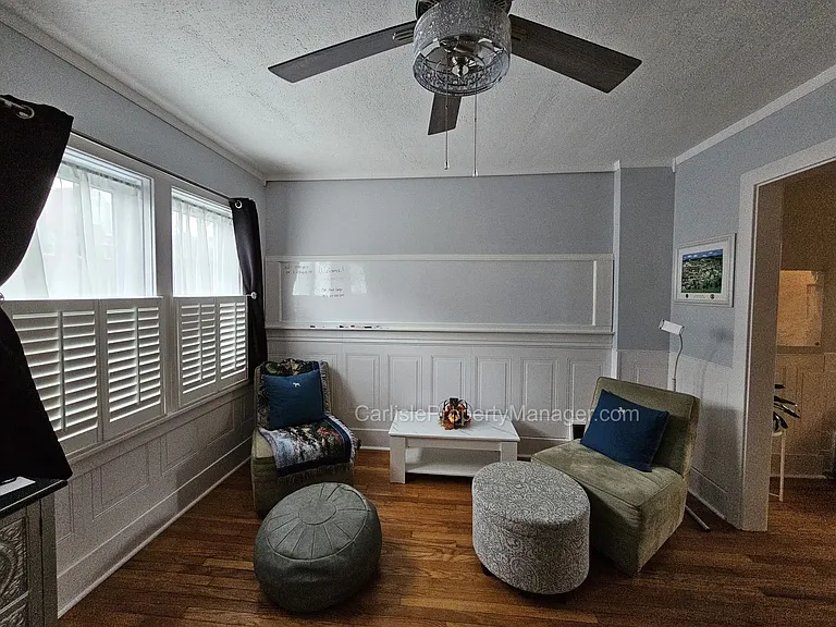 158 E High St — Photo 9