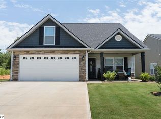534 Ridgeville Crossing Dr, Boiling Springs, SC 29316
