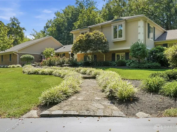 6320 Tomahawk Trl, Dayton, OH 45459