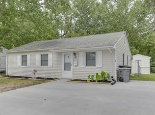 101 Fox Hill Rd, Hampton, VA 23669