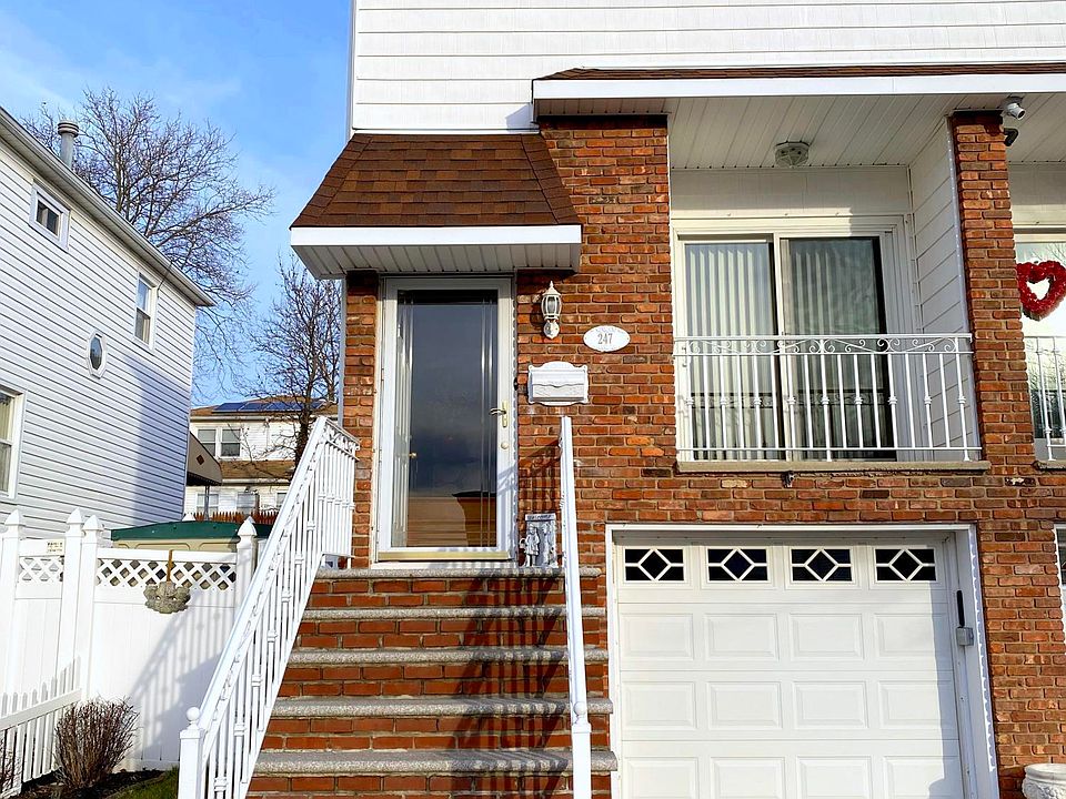 1st image of 247 Brookfield Ave