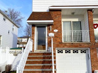 247 Brookfield Ave, Staten Island, NY 10308