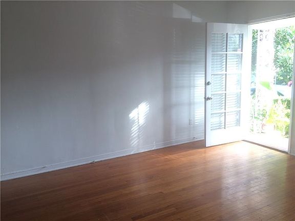 4th image of 935 16th St #935A