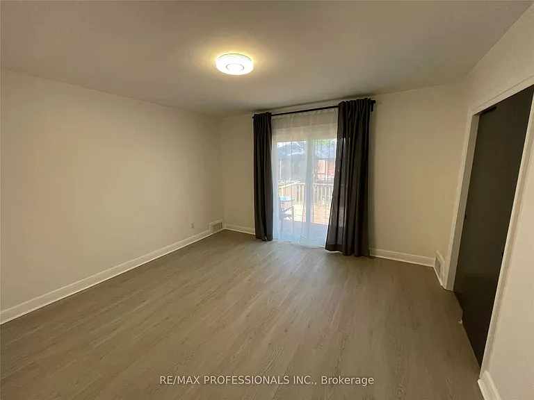 69 Paulart Dr #MAIN — Photo 13