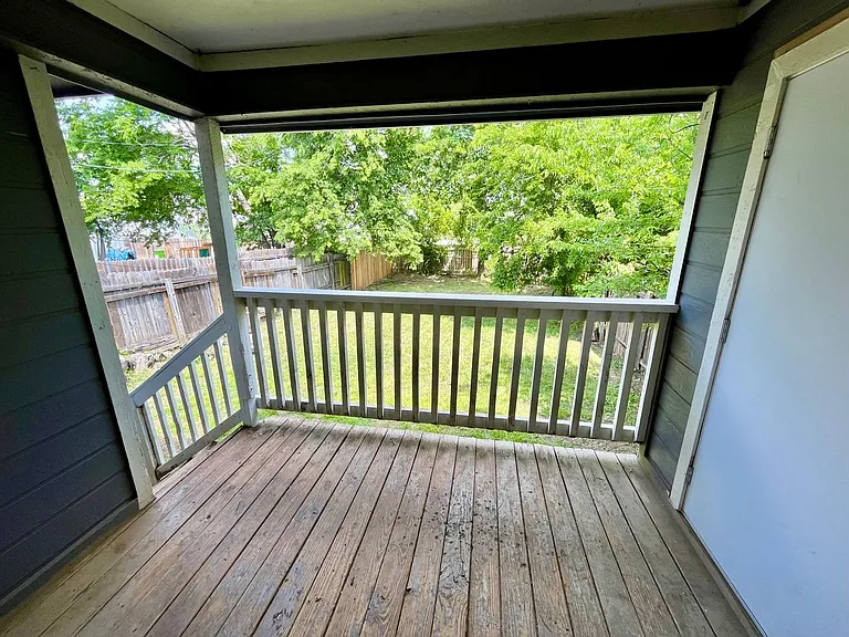 122 Hillside Dr — Photo 9