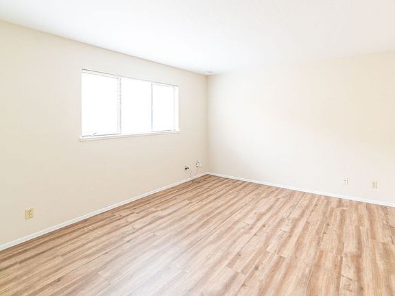 3rd image of 848 San Carlos Ave #D