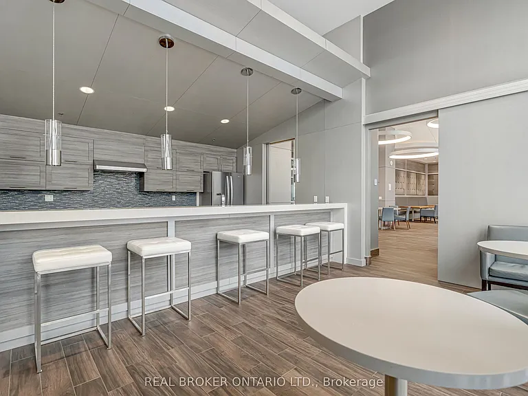 2093 Fairview St #607 — Photo 32