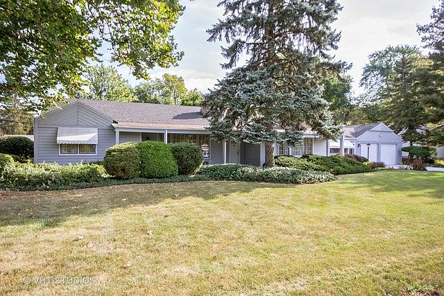 1st image of 2547 Crystal Dr
