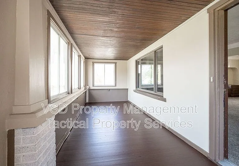 19101 Nitra Ave — Photo 6