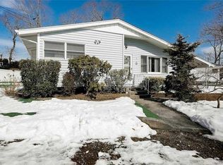 5 Joseph Ct, Farmingville, NY 11738