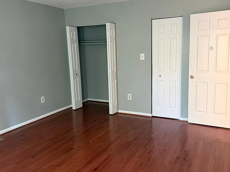8108 Sandy Spring Rd — Photo 16