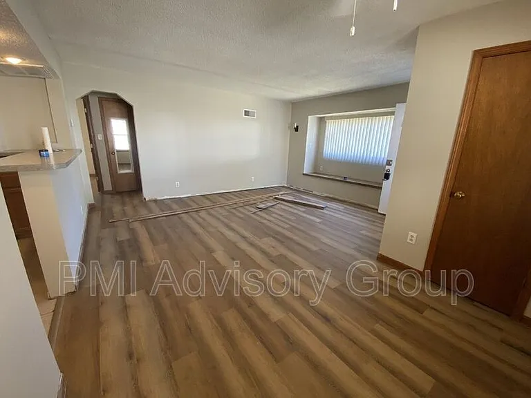 2020 SW Atwood Ave — Photo 9