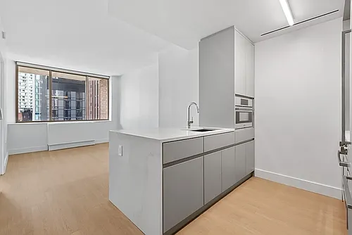 10 E 29th St #18A Photo 1