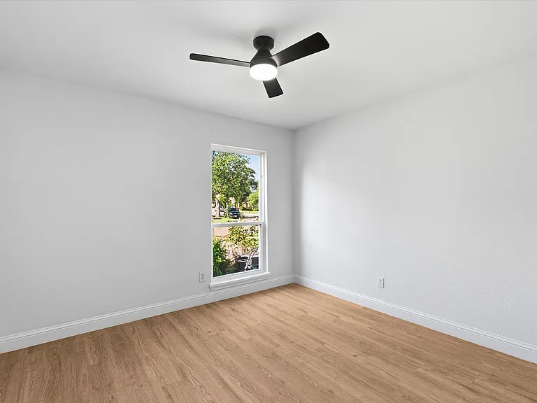 1952 Rambling Ridge Ln — Photo 17