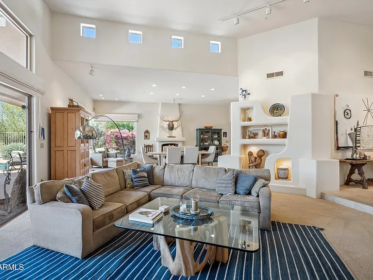 7466 E High Point Dr — Photo 16