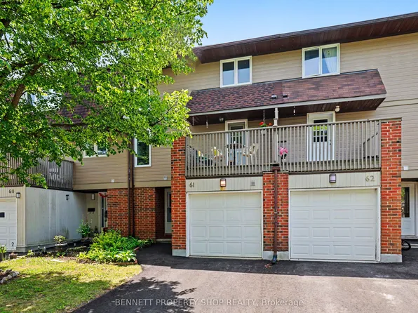 3205 Uplands Dr #61, Ottawa, ON K1V 9T4