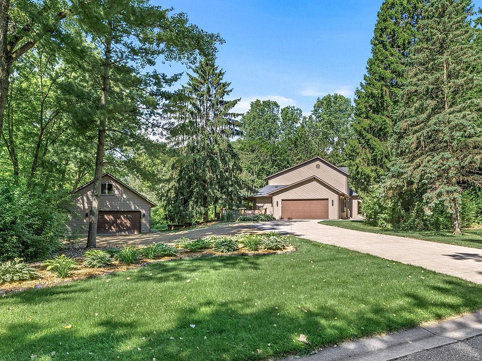1st image of 4572 Wild Canyon Dr