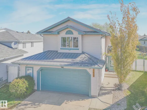 3608 130th Ave NW, Edmonton, AB T5A 5G1