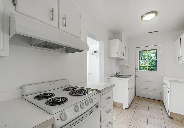 621 Lafayette Blvd #B — Photo 11