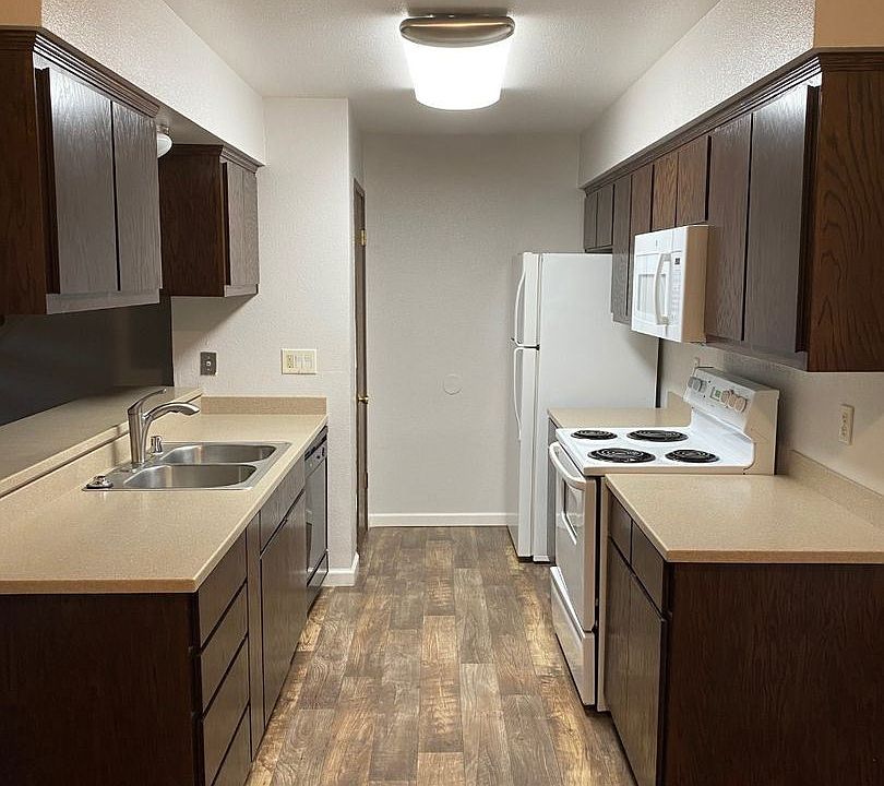2nd image of 3512 Adams Ln APT 7