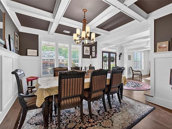 5th image of 3362 Highland Park Way