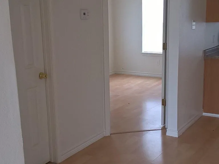2601 Johanna St #2 — Photo 4