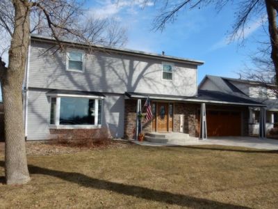 1812 Taylor Ave, Iowa Falls, IA, 50126