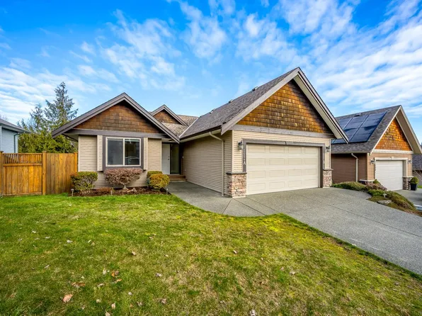 2684 A Kendal Ave, Cumberland, BC V0R 1S0