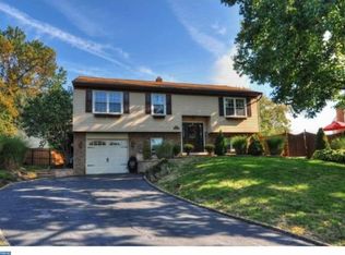 1123 Westdale Pl, Springfield, PA 19064