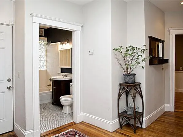609 Centre St #3, Jamaica Plain, MA 02130