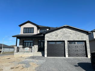 827 Solidex Pl, Russell, ON K4R 0C7