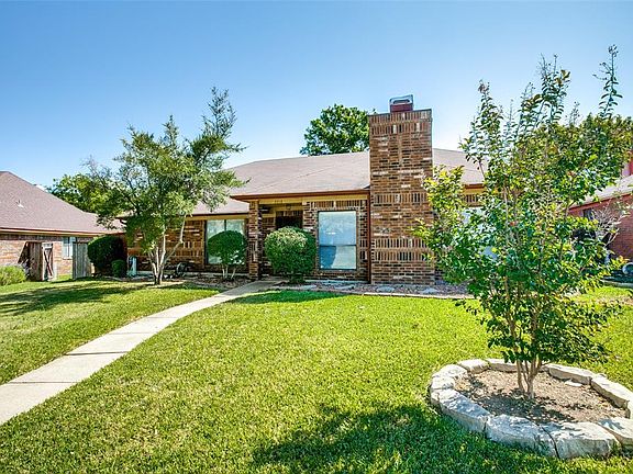 2nd image of 3018 Sierra Dr