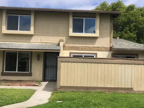 1893 Cherokee Dr Unit 2, Salinas, CA 93906