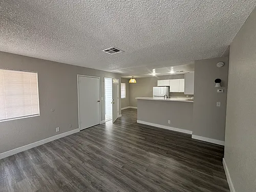 4210 E Tonopah Ave #206 Photo 1