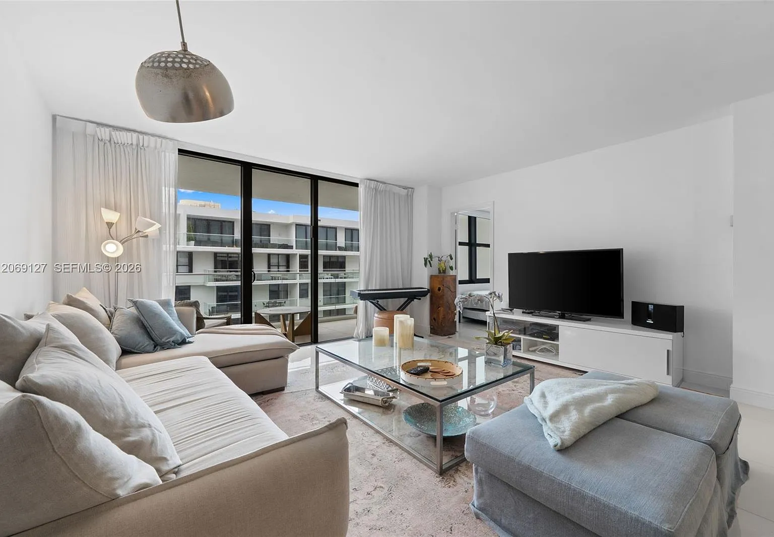 Balmoral Condo — Photo 3