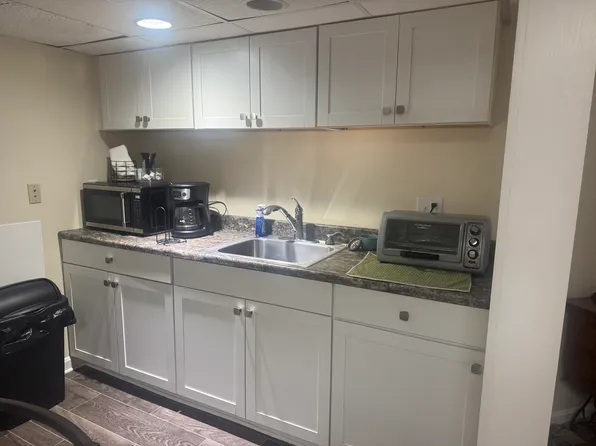 (undisclosed Address), Locust Grove, VA 22508