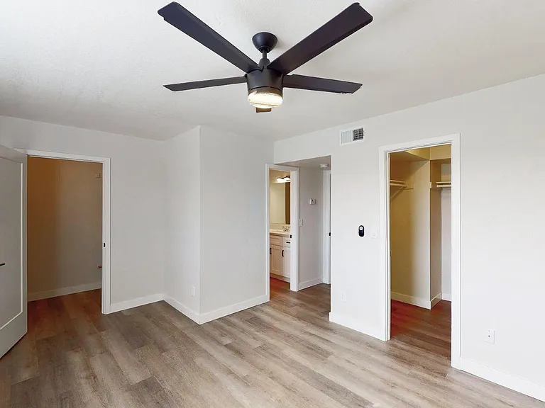 Aurora Villas — Photo 35