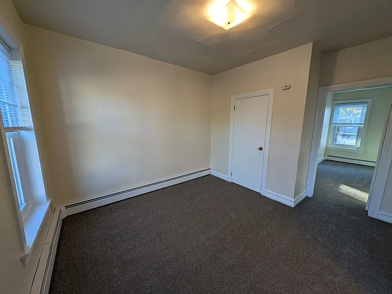 727 Glasgow St — Photo 12
