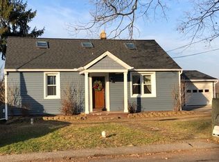 212 Oakwood Rd, Edgewater, MD 21037