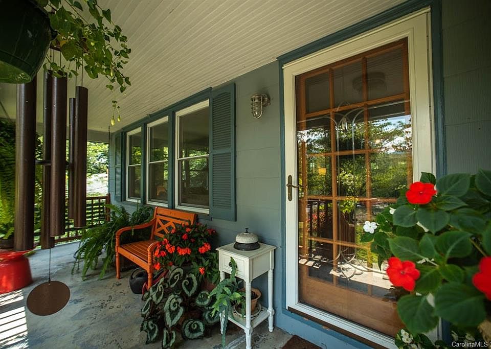 208 Border St, Black Mountain, NC 28711 Zillow