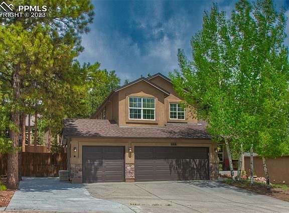 3rd image of 688 Bradford Dr