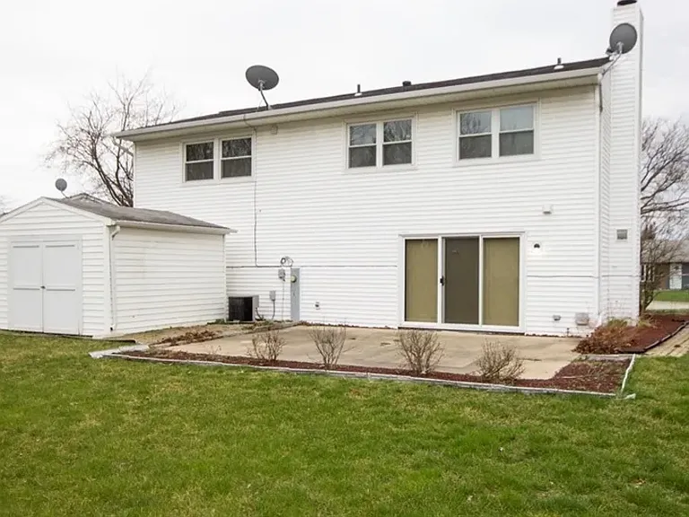 906 Natoma Ct — Photo 3
