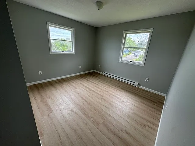 198 E King Rd — Photo 16
