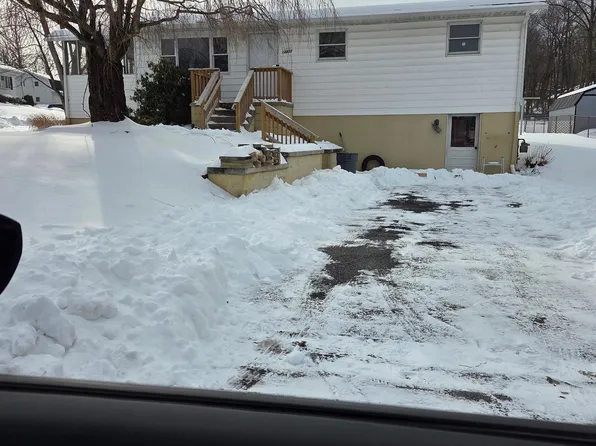 14805 Vermont Ave, Cresaptown, MD 21502