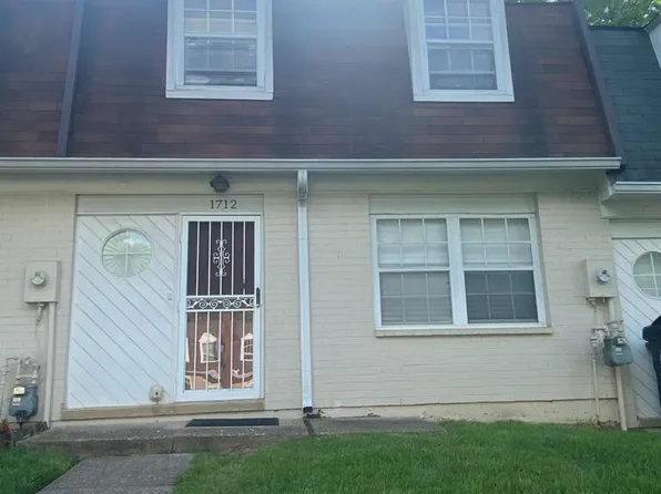 1712 Dutch Village Dr #M-359, Landover, MD 20785