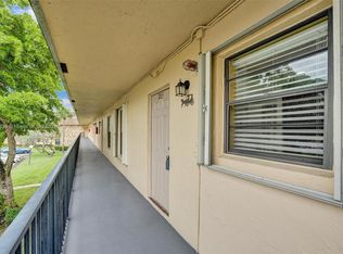 200 Berkley Rd APT 203, Hollywood, FL 33024