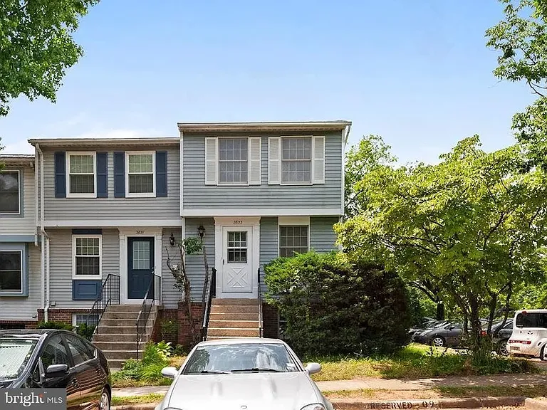 2853 Middleboro Dr — Photo 1