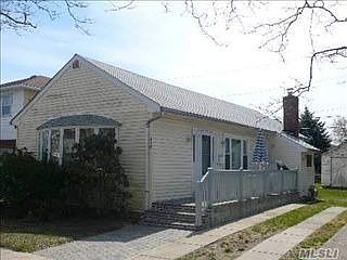 1st image of 418 E Hudson St